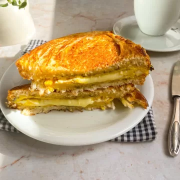 Pão com ovo