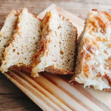 Pão de aveia com iogurte de liquidificador