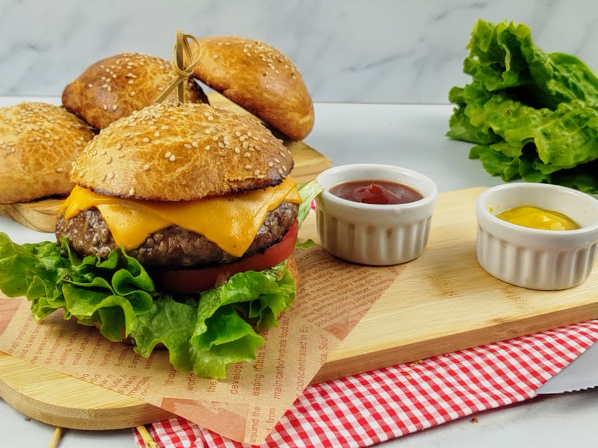 Pão de hambúrguer brioche
