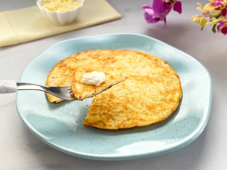 Receita de Pão de queijo low carb de frigideira