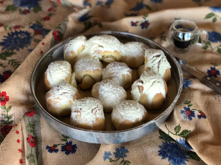 Receita de Pão doce de coco com leite condensado