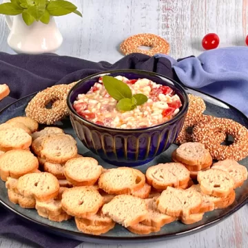 Pate de cottage com tomate