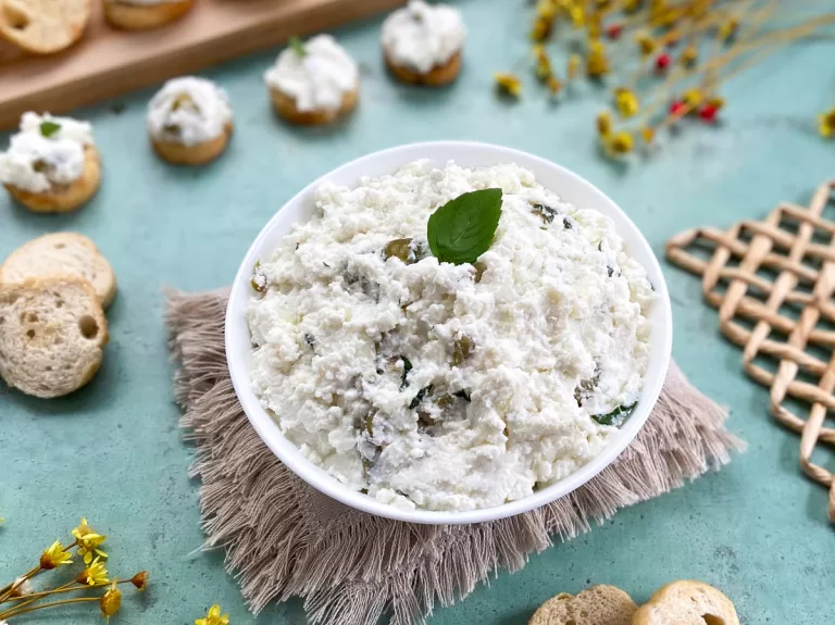 Receita de Patê de ricota com azeitona