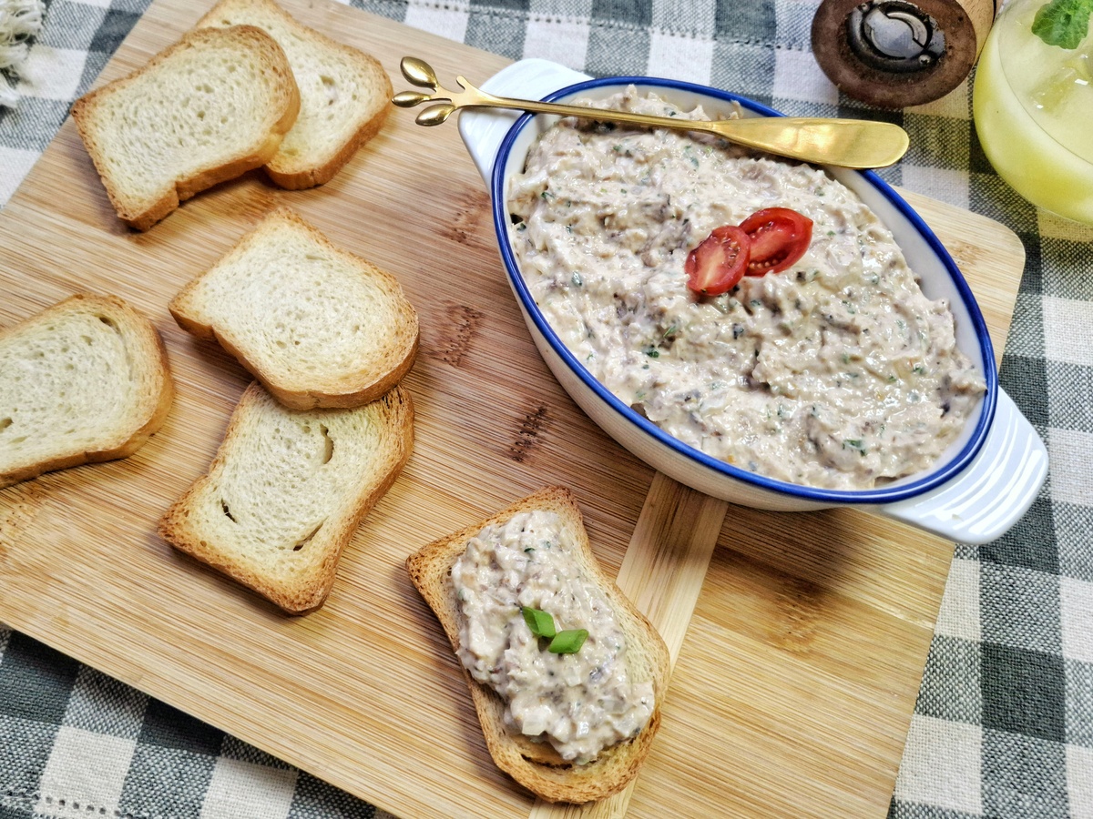 Patê de sardinha com maionese
