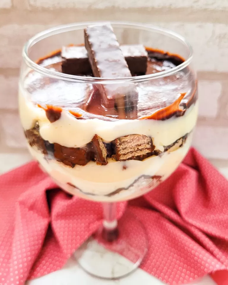 Receita de Pavê de bis na taça