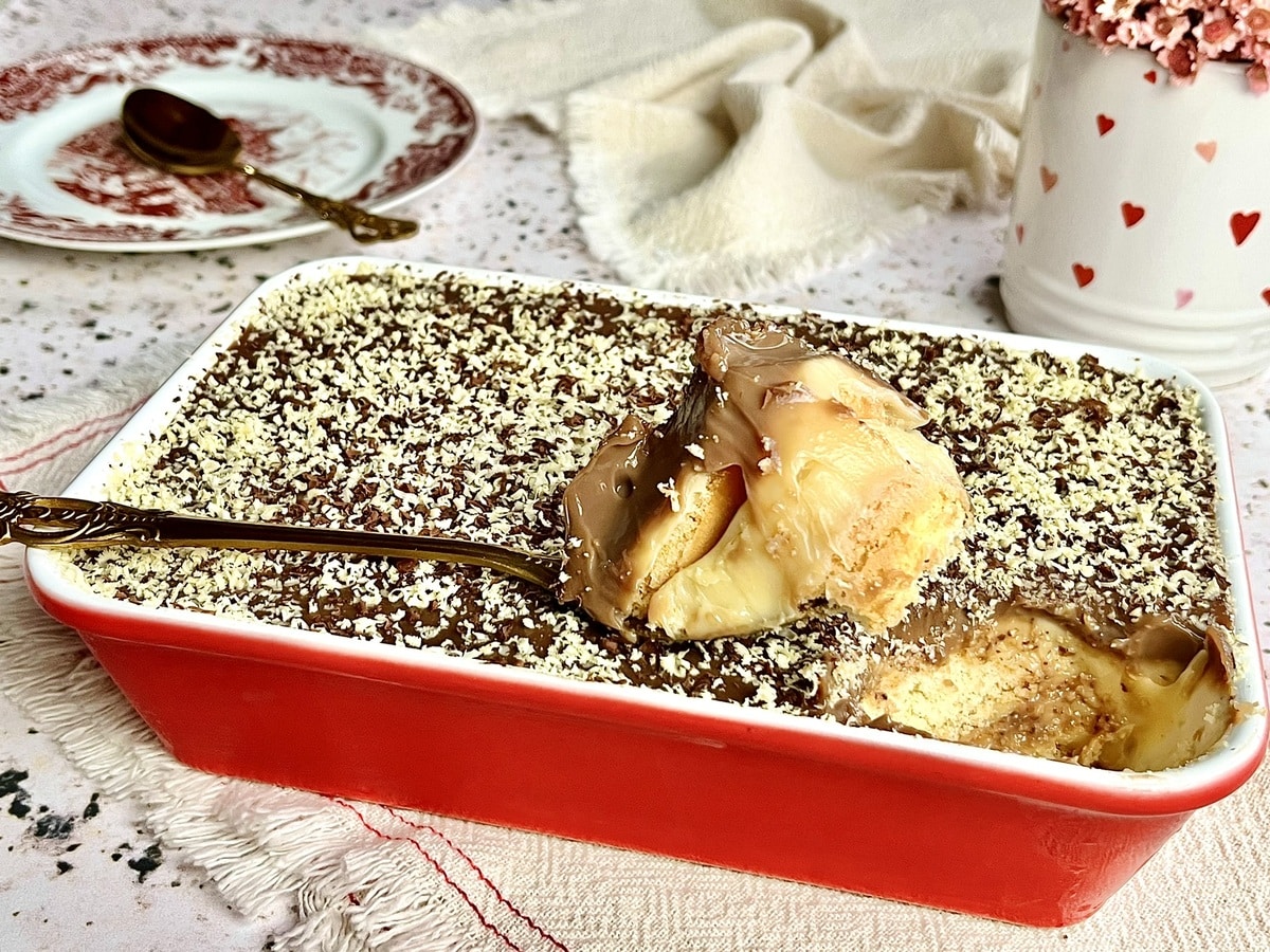 Pavê de chocolate branco e preto