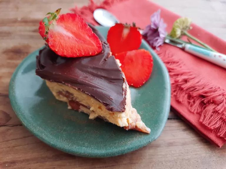 Receita de Pavê de chocolate com mousse de maracujá