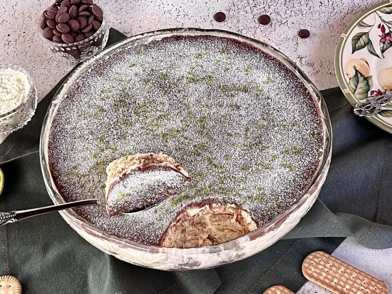Receita de Pavê de chocolate e limão com Ninho