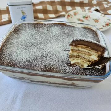Pavê trufado de leite Ninho