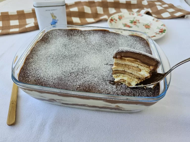 Receita de Pavê trufado de leite Ninho