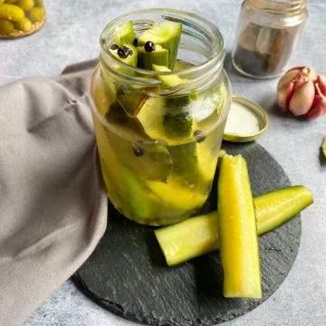Pepino japonês em conserva
