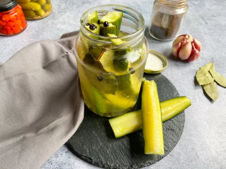 Receita de Pepino japonês em conserva