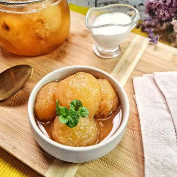 Pêssego em calda
