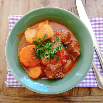 Picadinho de carne com legumes