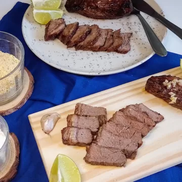 Picanha na airfryer com manteiga e alho