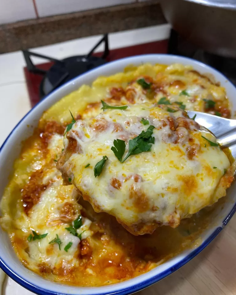 Receita de Polenta cremosa com queijo
