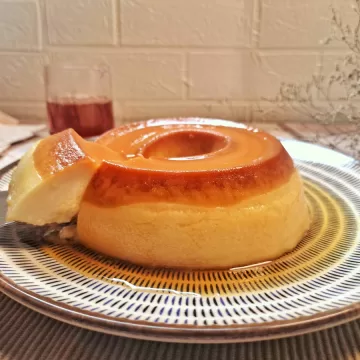 Pudim de leite condensado e creme de leite