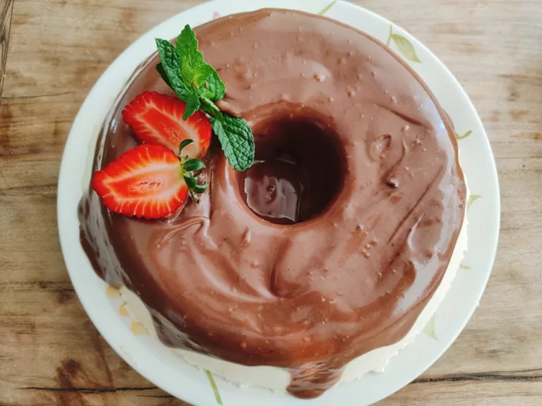 Receita de Pudim de maracujá com calda de chocolate