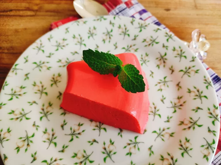 Receita de Pudim de morango com gelatina