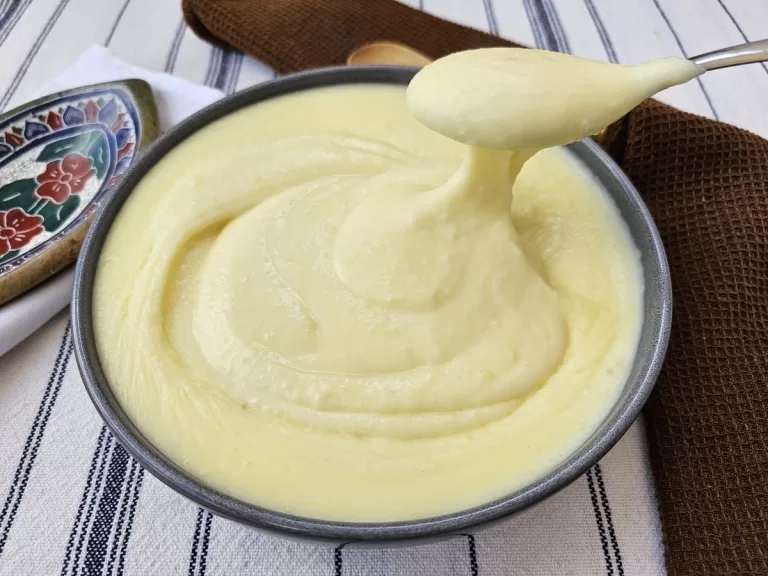 Receita de Purê de batata com queijo simples
