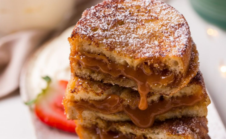 Rabanadas recheadas com caramelo salgado