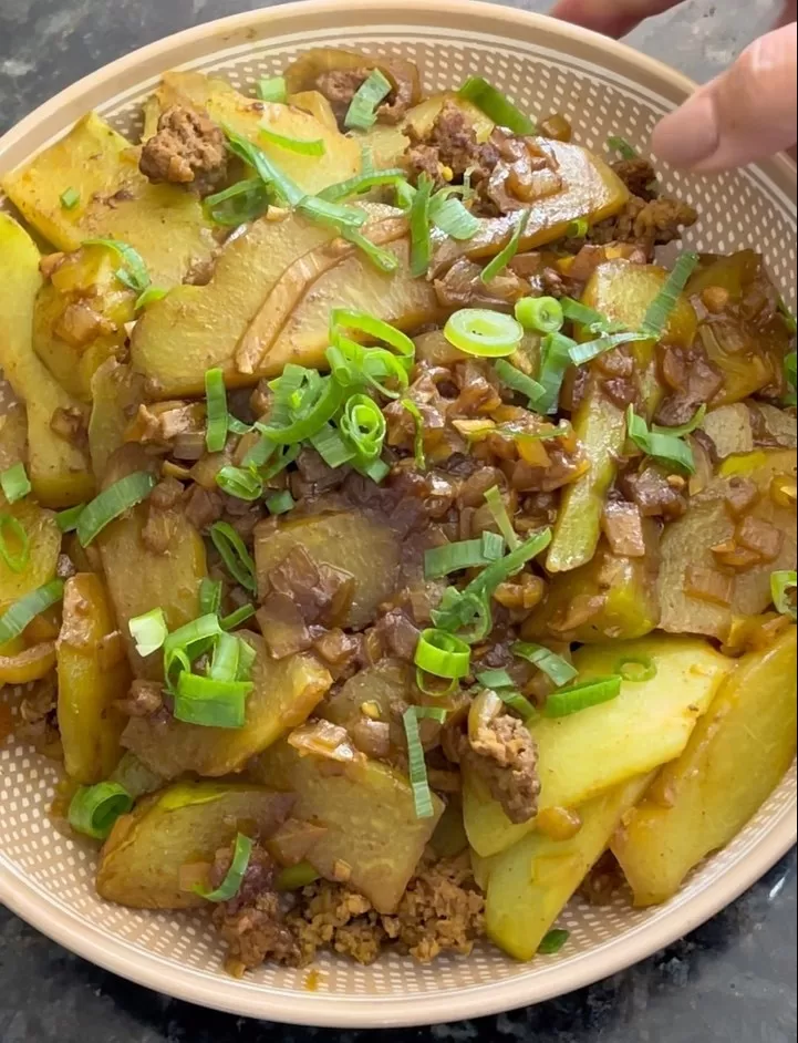 Receita de Refogado de chuchu com curry