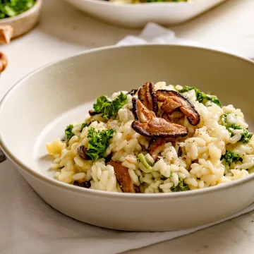 Risoto de cogumelos e kale