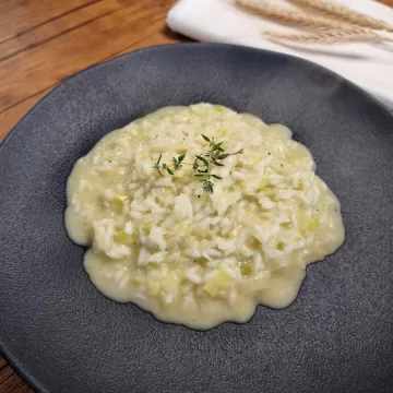 Risoto de queijo brie e alho-poró