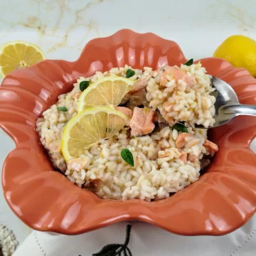 Risoto de salmão com limão-siciliano