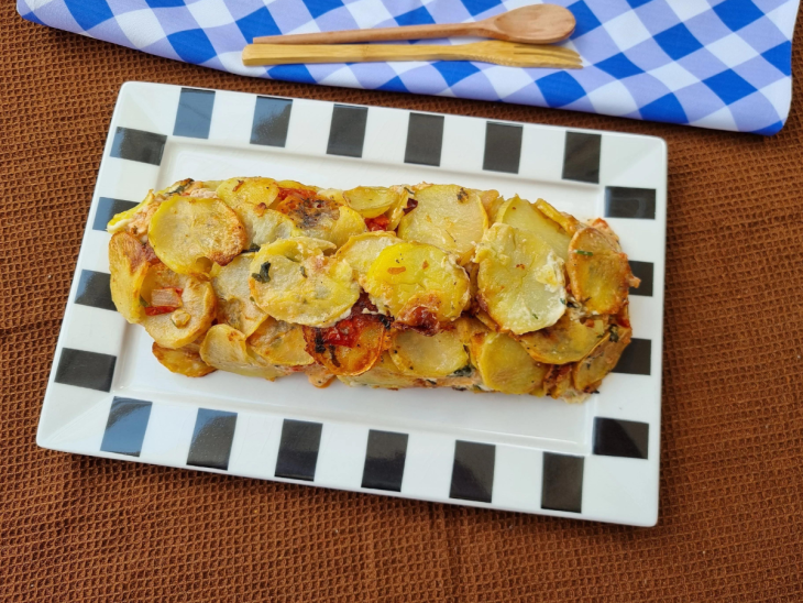 Rocambole de batata com frango