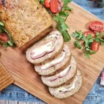 Rocambole de frango recheado