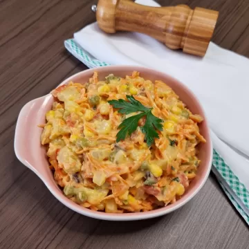 Salada de batata com bacon