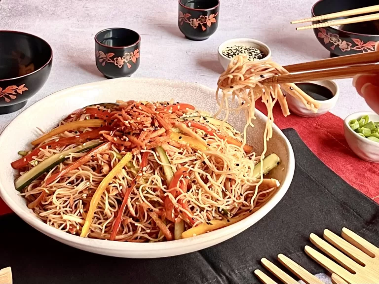 Receita de Salada de bifum com kani