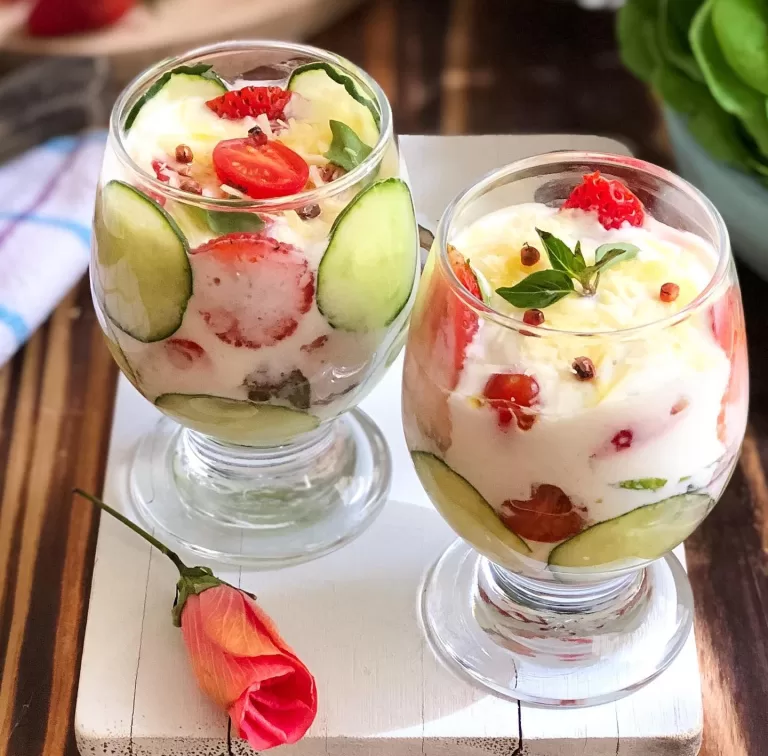 Receita de Salada de iogurte na taça
