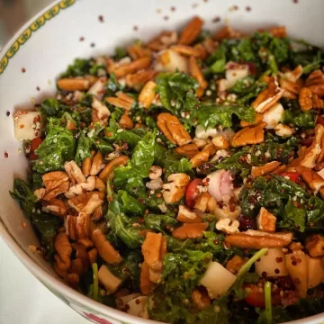 Salada de kale e quinoa