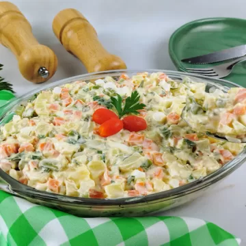 Salada de maionese simples
