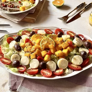 Salada tropical fácil e rápida