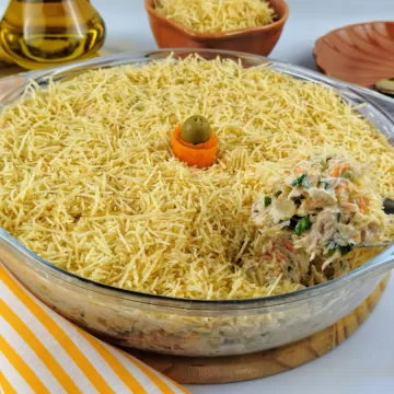 Salpicão de frango com alho-poró