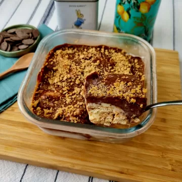 Sobremesa gelada de biscoito fácil