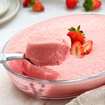 Sobremesa rápida de gelatina