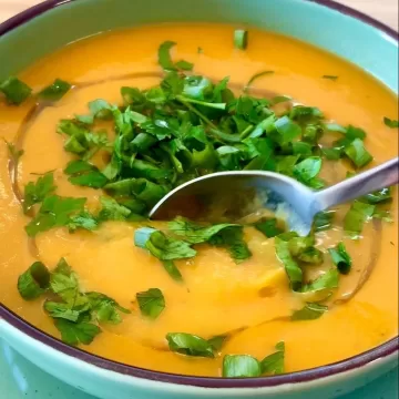 Sopa cremosa de legumes