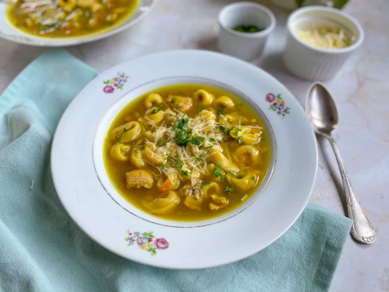 Receita de Sopa de capeletti