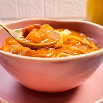 Sopa de feijão fácil e rápida