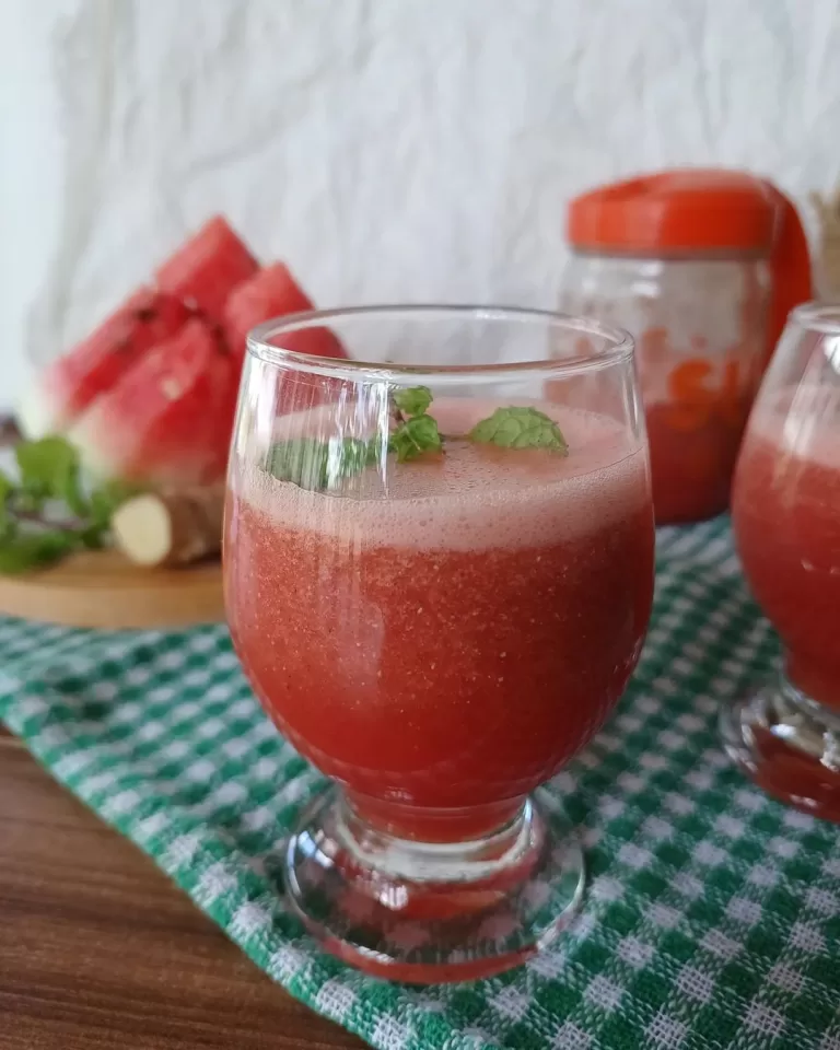 Receita de Suco de melancia com gengibre