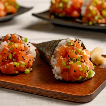 Temaki salmão
