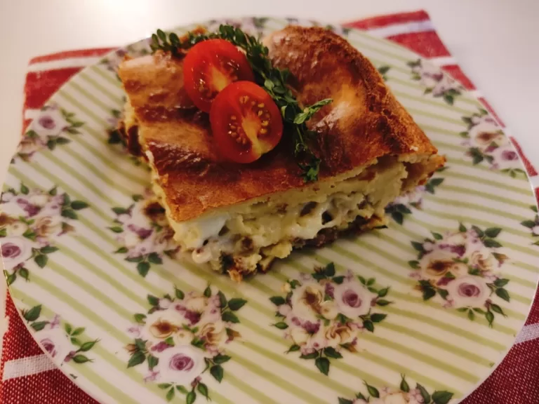 Receita de Torta de carne desfiada fácil