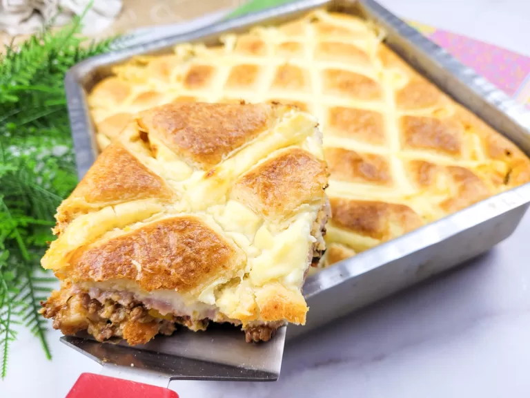Receita de Torta de carne moída com requeijão