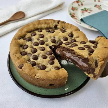 Torta de cookie com recheio de Nutella
