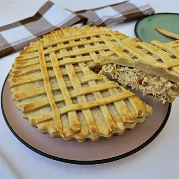 Torta de frango com massa podre