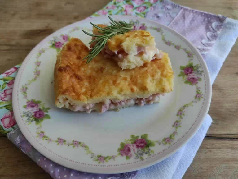 Receita de Torta de pão de queijo fácil